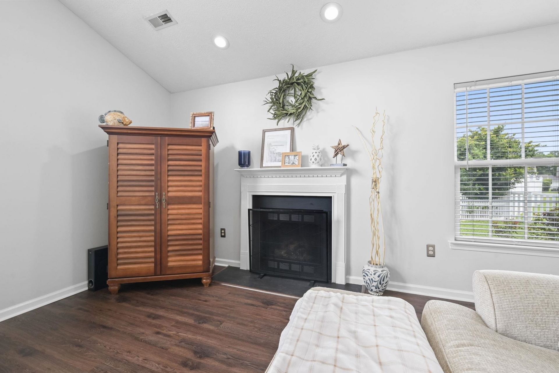 1505 Riley Ct. Photo 7