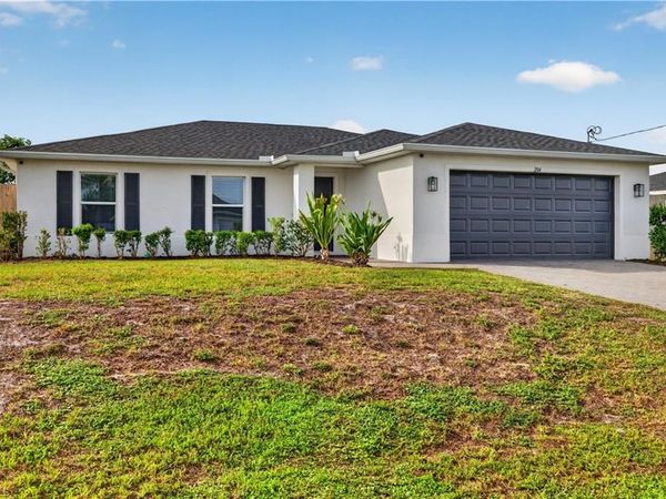 204 NW 28th TER , CAPE CORAL, FL 33993