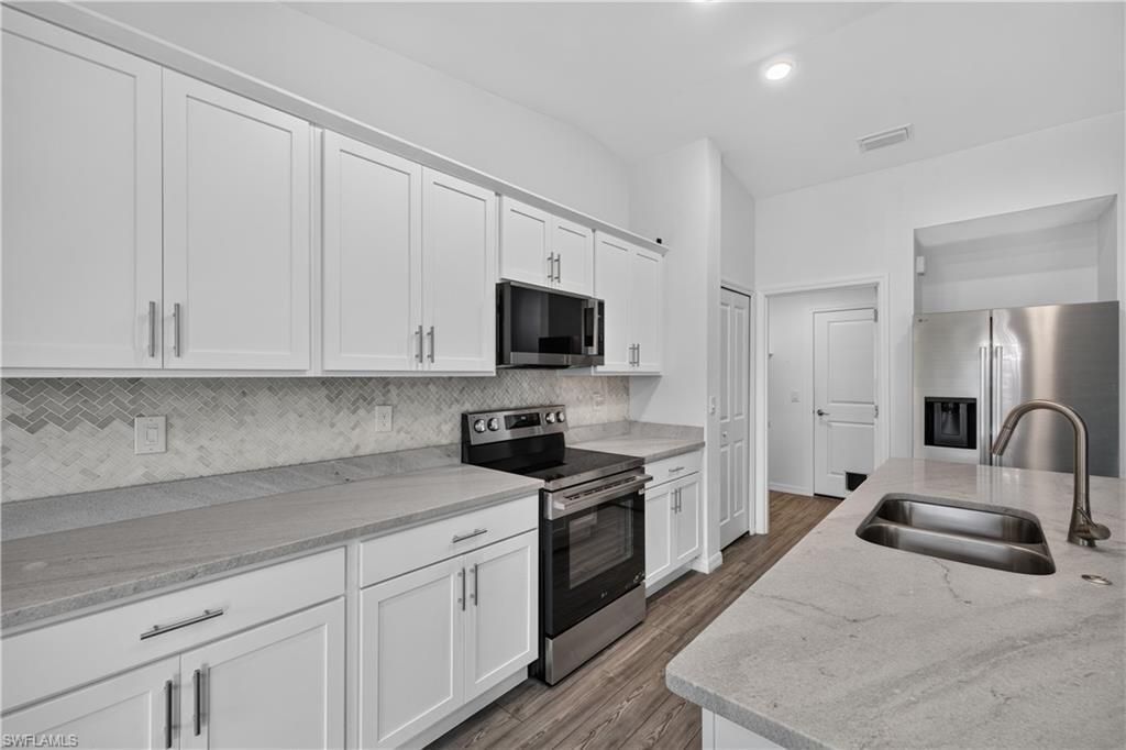 204 NW 28th Ter , Cape Coral, FL 33993 Photo