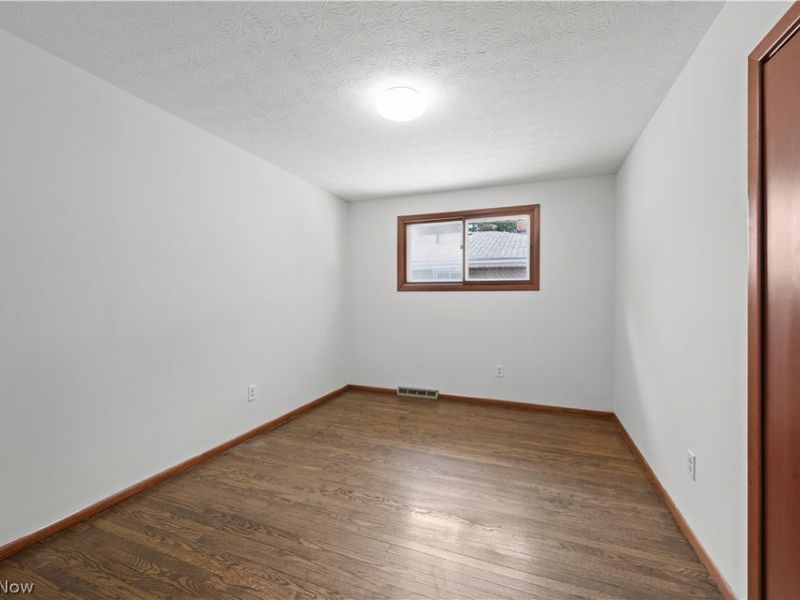 717 E 240th Street, Euclid, OH 44123 Photo 10
