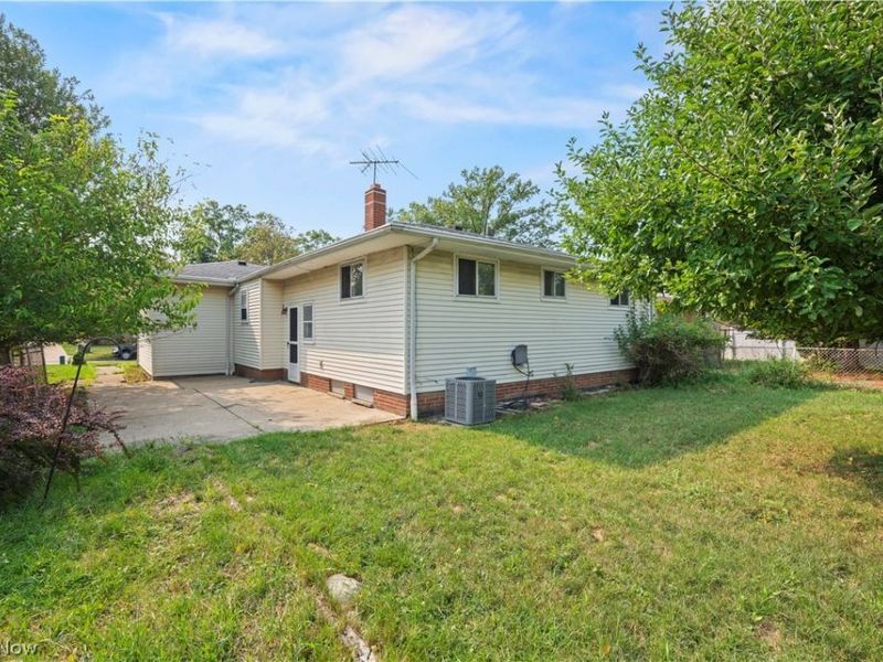 717 E 240th Street, Euclid, OH 44123 Photo 19
