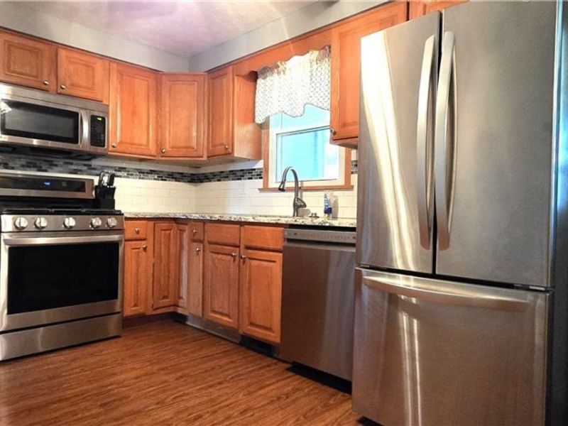 3002 Hinde Avenue, Sandusky, OH 44870 Photo 9