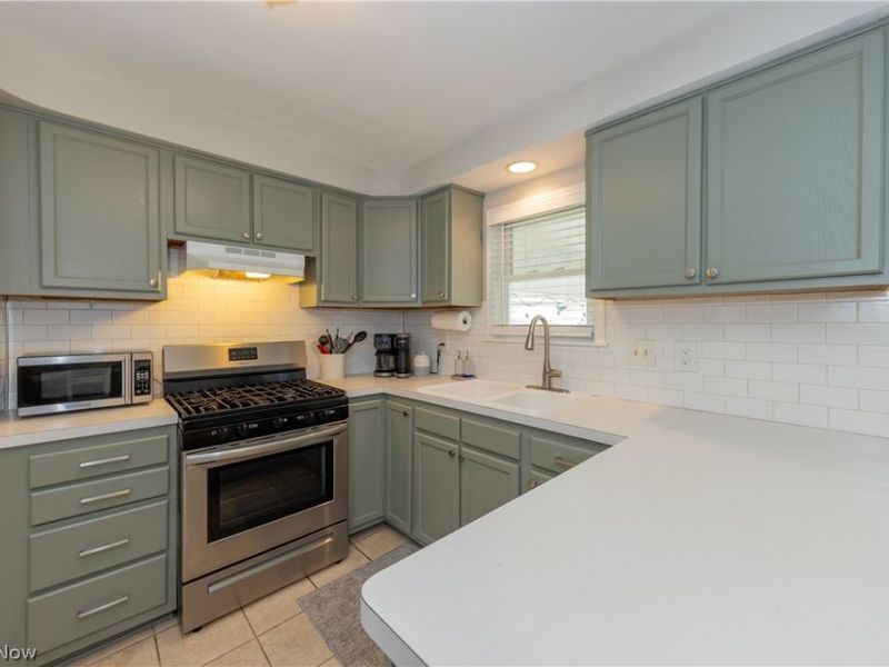 1210 E Miner Road, Mayfield Heights, OH 44124 Photo 9
