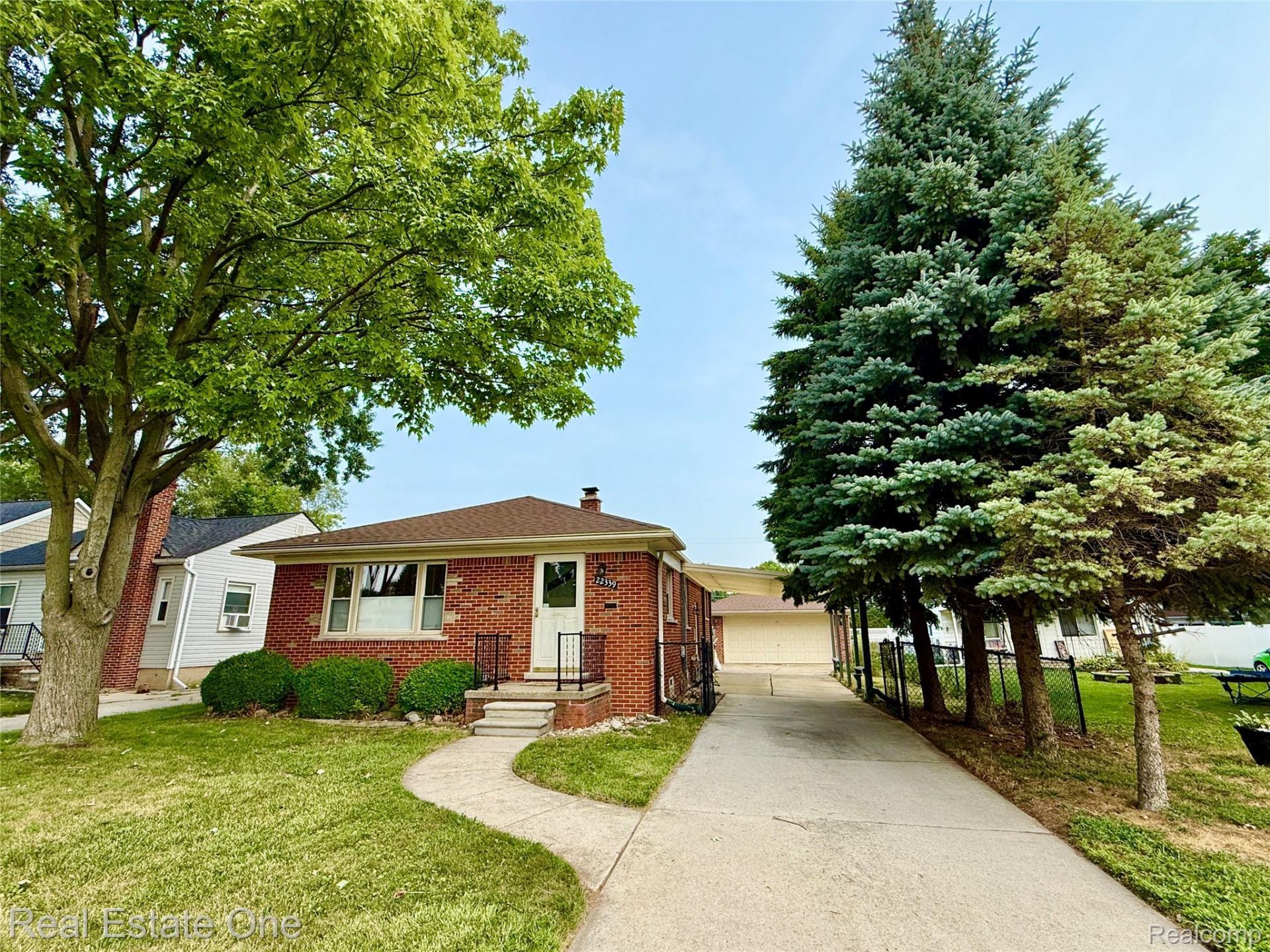 22339 Lanse Street, Saint Clair Shores, Mi 48081 Main Photo
