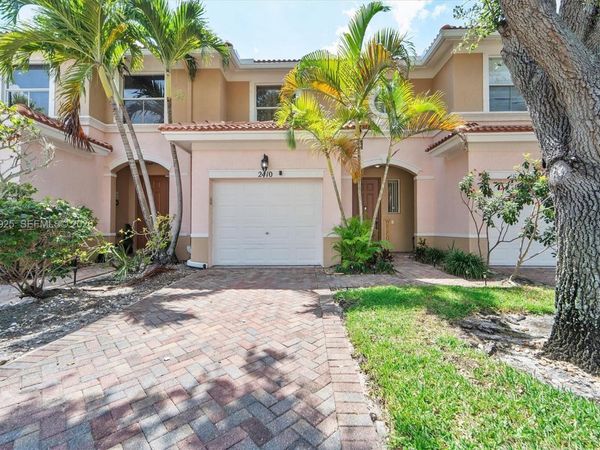 2410 Seminole Palms Dr , Green Acres, FL 33463