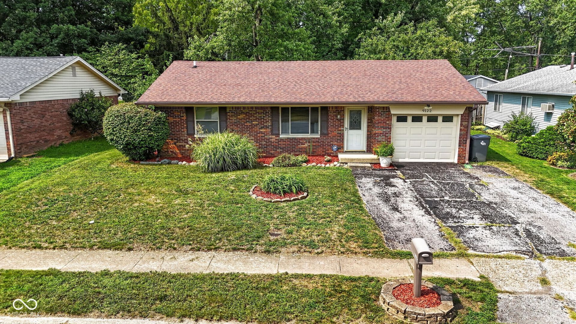 9122 Jackson Street, Indianapolis, IN 46231 Main Photo