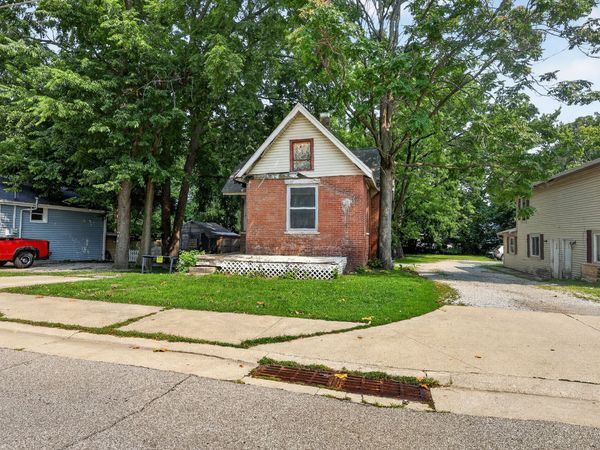 510 E Chestnut Street , Crawfordsville, IN 47933