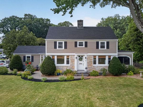 21 Ashland Street, Nashua, NH 03064