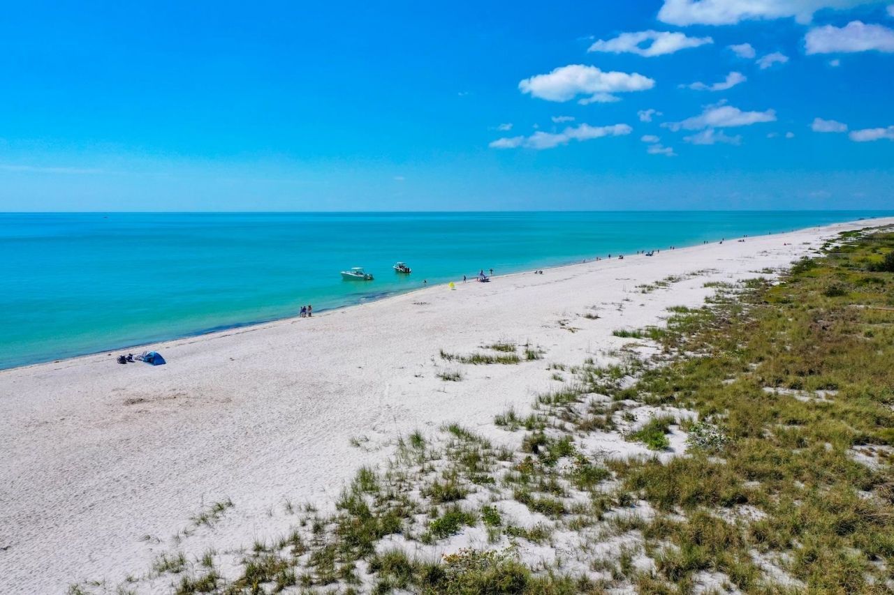 255 Periwinkle Way, Unit 5B, Sanibel, FL 33957 Photo