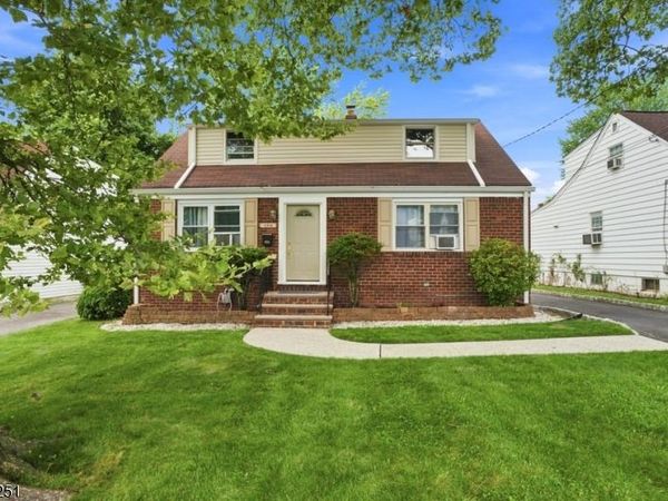 654 Howard St, Teaneck, NJ 07666