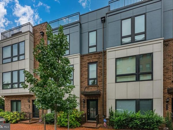 402 STABLER LANE, ALEXANDRIA, VA 22304