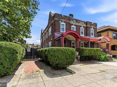 2116 W PASSYUNK AVENUE, PHILADELPHIA, PA 19145