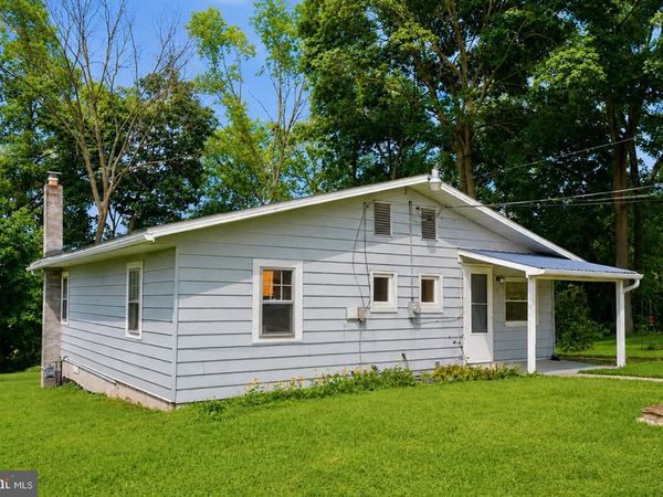 61 COTTAGE LANE, NEW OXFORD, PA 17350