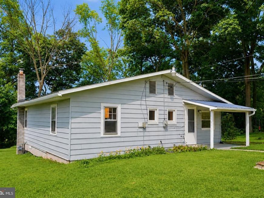 61 Cottage Lane, New Oxford, PA 17350 Main Photo