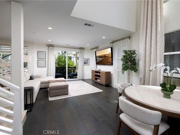 1675 Grand View, Costa Mesa, CA 92627