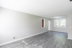 1115 Hancock Street photo 4
