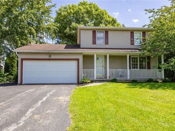 6 Tearose Meadow Lane , Brockport, NY 14420
