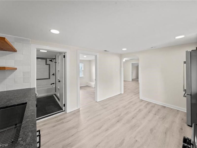3301 Hancock Avenue, Unit Up, Cleveland, OH 44113 Photo 13