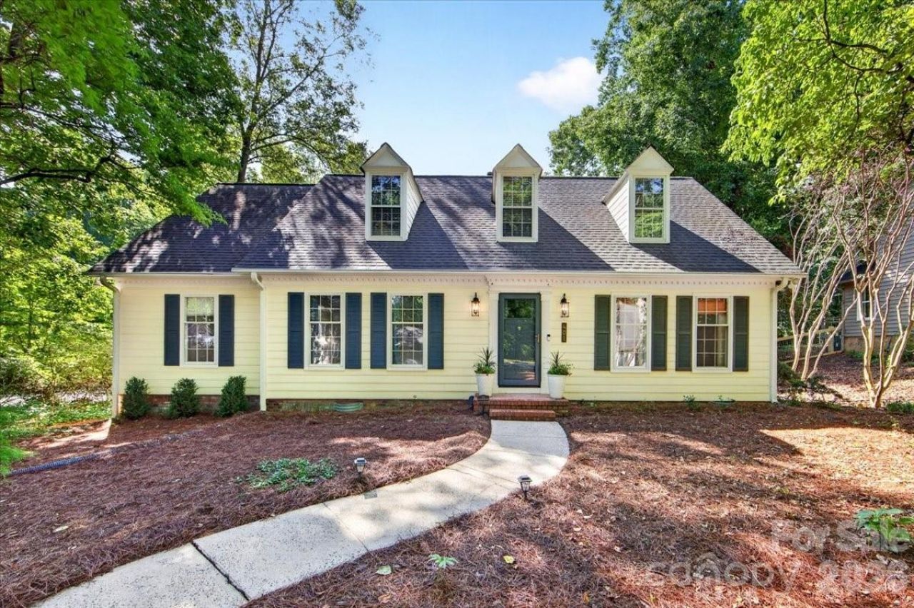 401 Kingsley Drive, Charlotte, NC 28270 Main Photo
