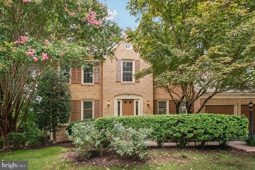 7830 Belleflower Drive, Springfield, VA 22152 Main Photo