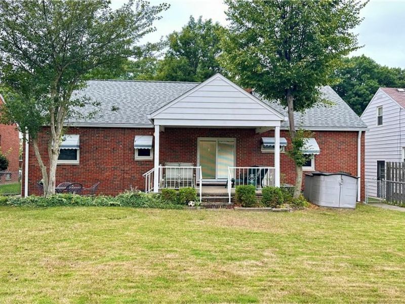 1787 E 227th Street, Euclid, OH 44117 Photo 5