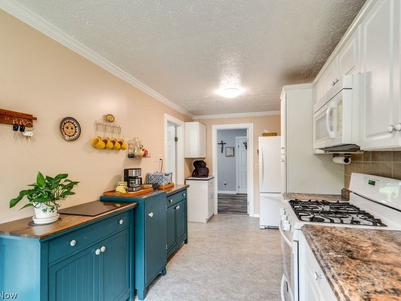 4033 State Road, Akron, OH 44319 Photo 15
