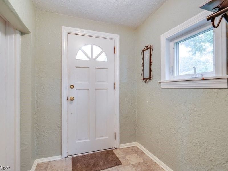 4033 State Road, Akron, OH 44319 Photo 3