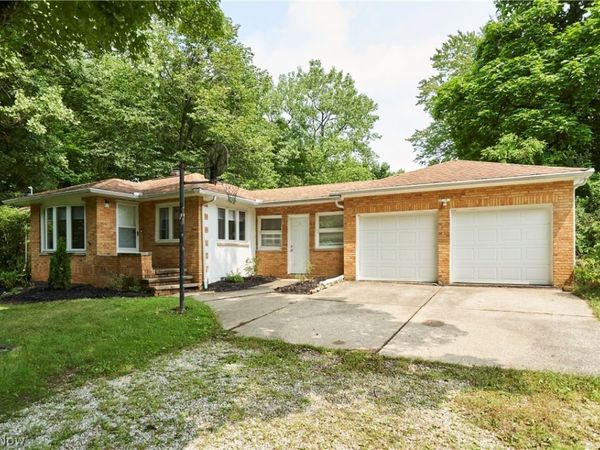 3917 Mill Street , Richfield, OH 44286
