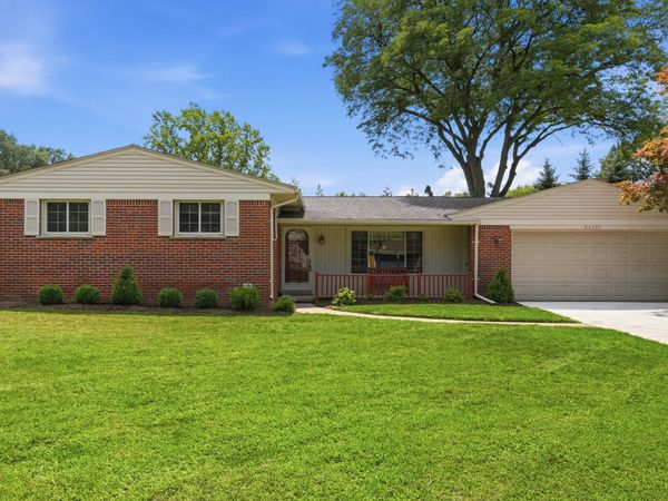 34357 Munger Drive, Livonia, MI 48154