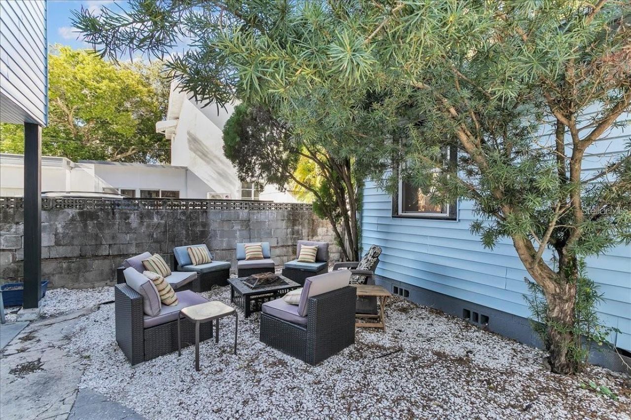 828 22nd Avenue N, Unit Apt. West, Saint Petersburg, FL 33704 Photo