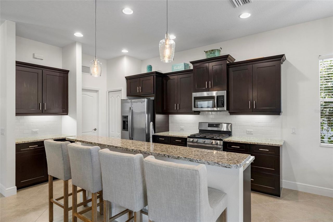 4623 Claremont Park Drive , Bradenton, FL 34211 Photo