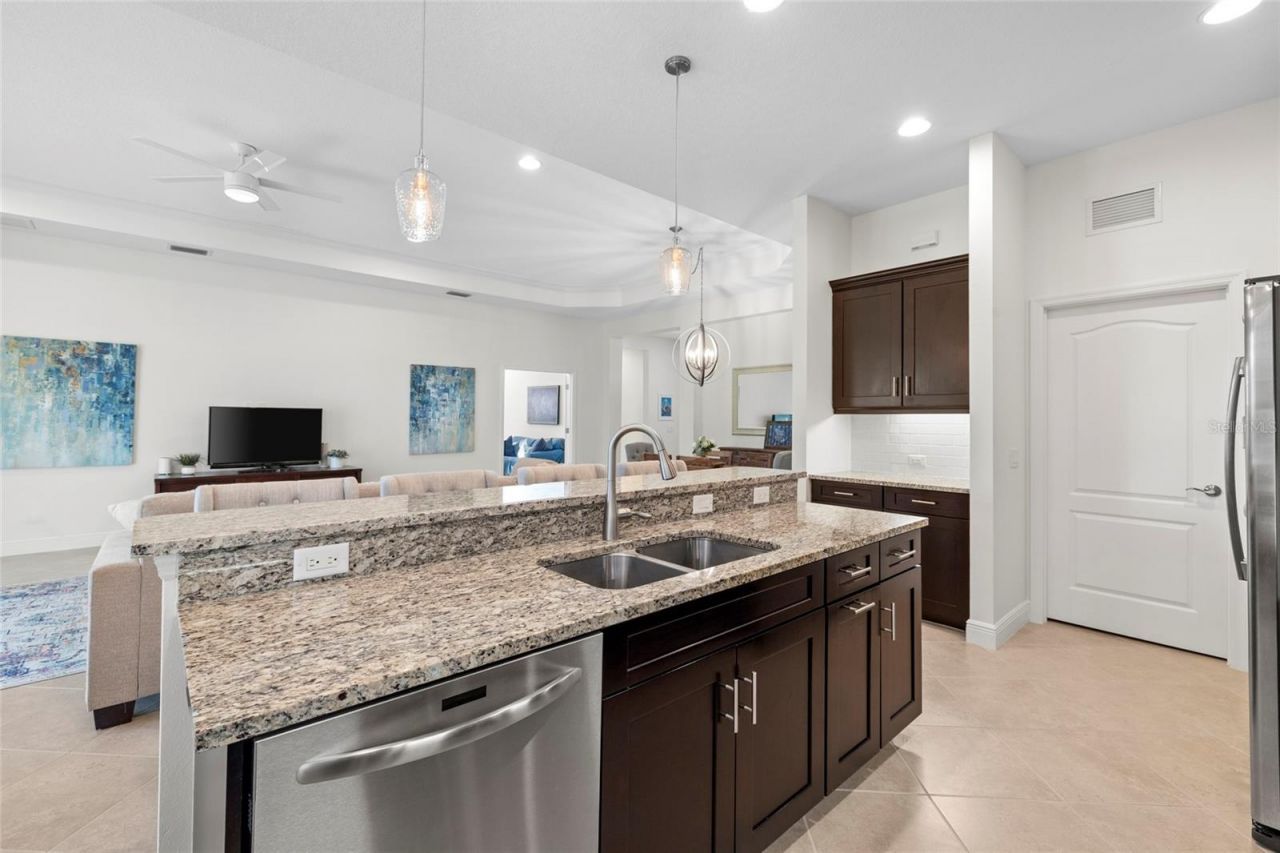 4623 Claremont Park Drive , Bradenton, FL 34211 Photo