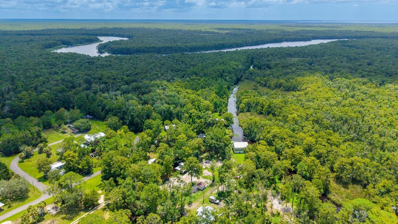 000 SE 376th Street, Suwannee, FL 32692 Photo
