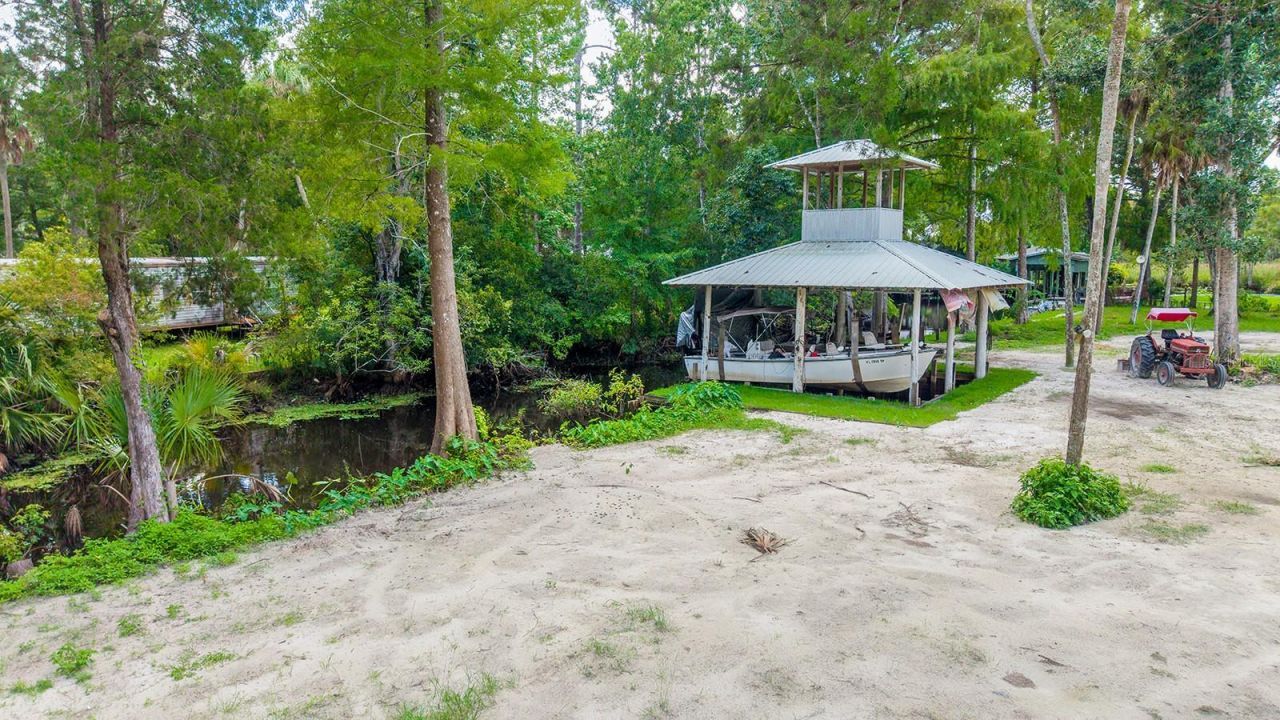 000 SE 376th Street, Suwannee, FL 32692 Photo