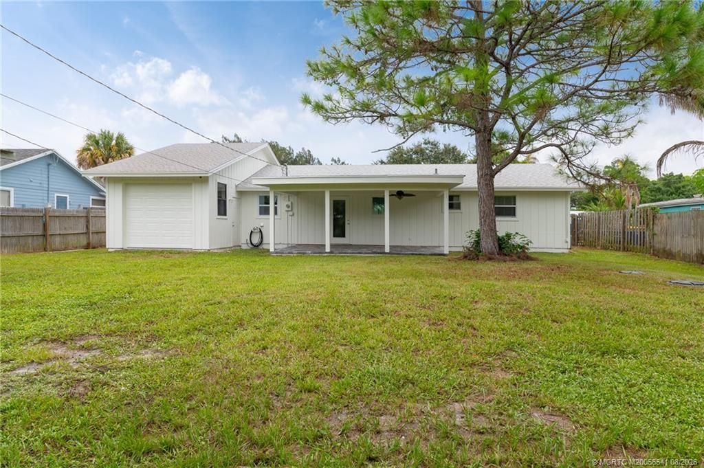 8300 SE Camellia Drive, Hobe Sound, FL 33455 Photo