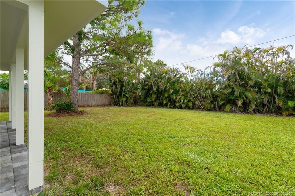 8300 SE Camellia Drive, Hobe Sound, FL 33455 Photo
