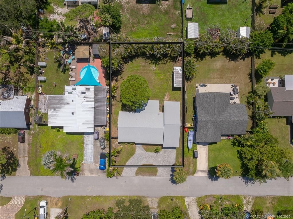 8300 SE Camellia Drive, Hobe Sound, FL 33455 Photo