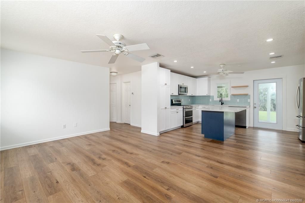 8300 SE Camellia Drive, Hobe Sound, FL 33455 Photo