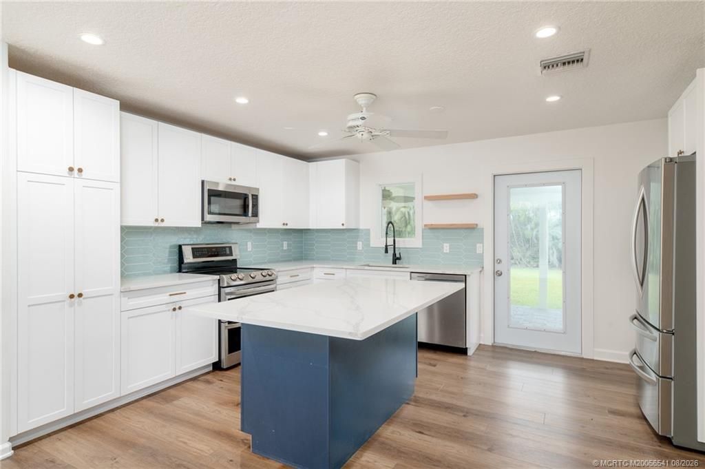 8300 SE Camellia Drive, Hobe Sound, FL 33455 Photo