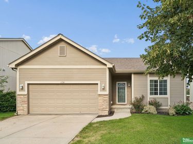 6124 S 189th Avenue, Omaha, NE 68135