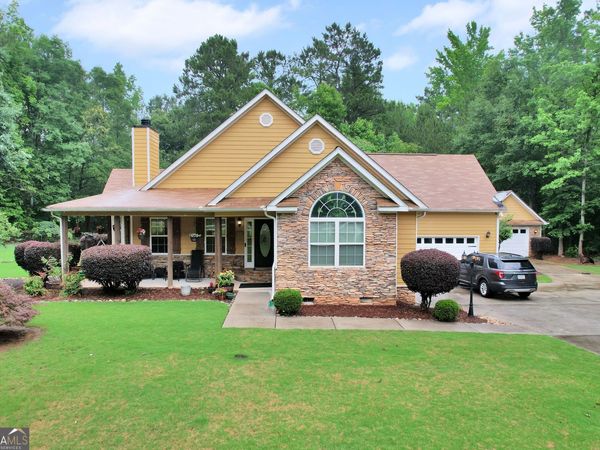 149 Marina Circle, Jackson, GA 30233