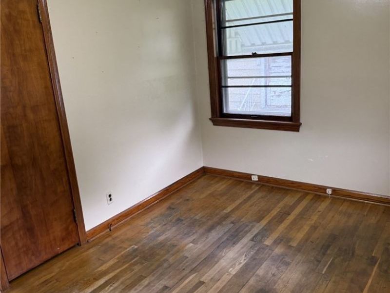 1104 Vine Street, Coshocton, OH 43812 Photo 8