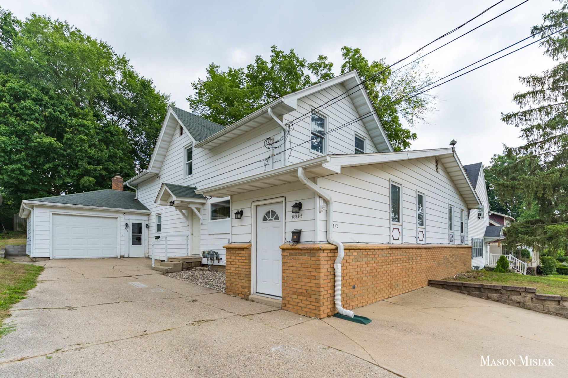 636 Hackett Street, Ionia, MI 48846 Main Photo