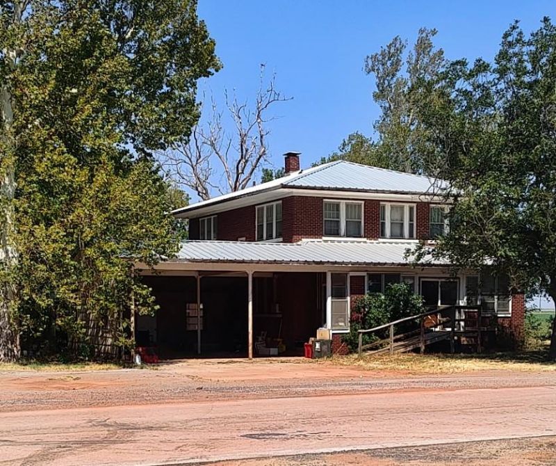 800 S Braodway Street, Tipton, OK 73570 Main Photo