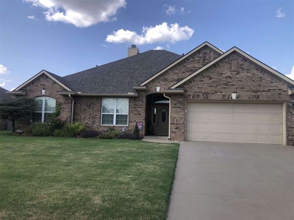 201 N Fairway Drive, Perkins, OK 74059