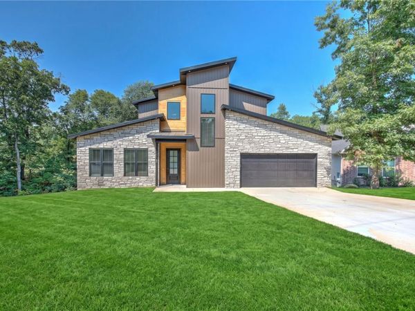 5 Malone Drive , Bella Vista, AR 72715