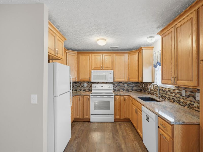 5537 Mossy Creek Drive, Dublin, OH 43016 Photo 7