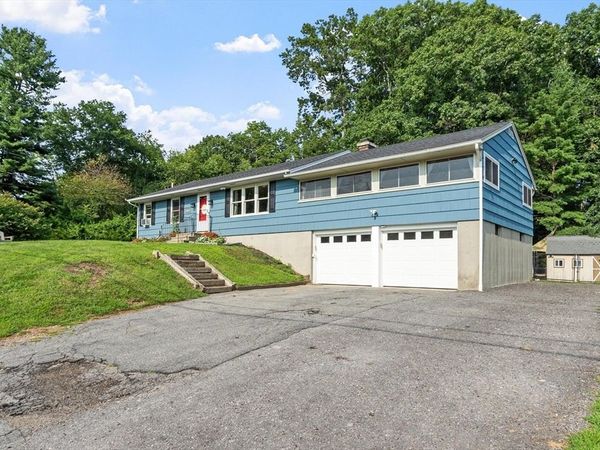 132 Main St., Holden, MA 01520