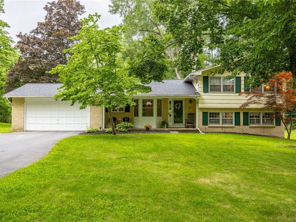 43 Southcross Trail , Fairport, NY 14450