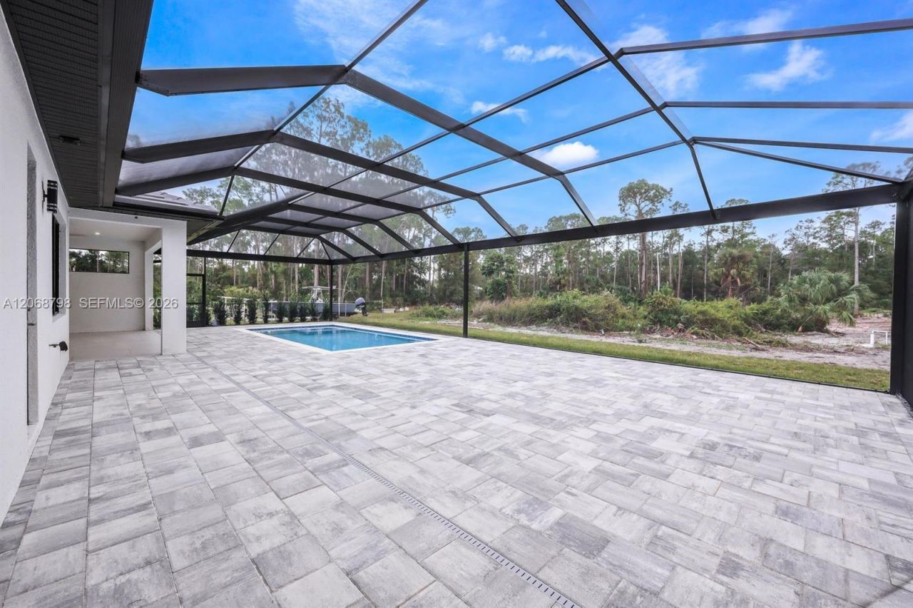 2806/2840 Golden Gate Blvd W , Naples, FL 34117 Photo